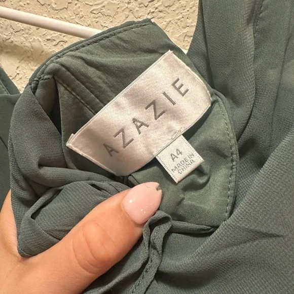 Azazie Sage Green Flutter Sleeve Maxi Gown Size A4 - Picture 7 of 7